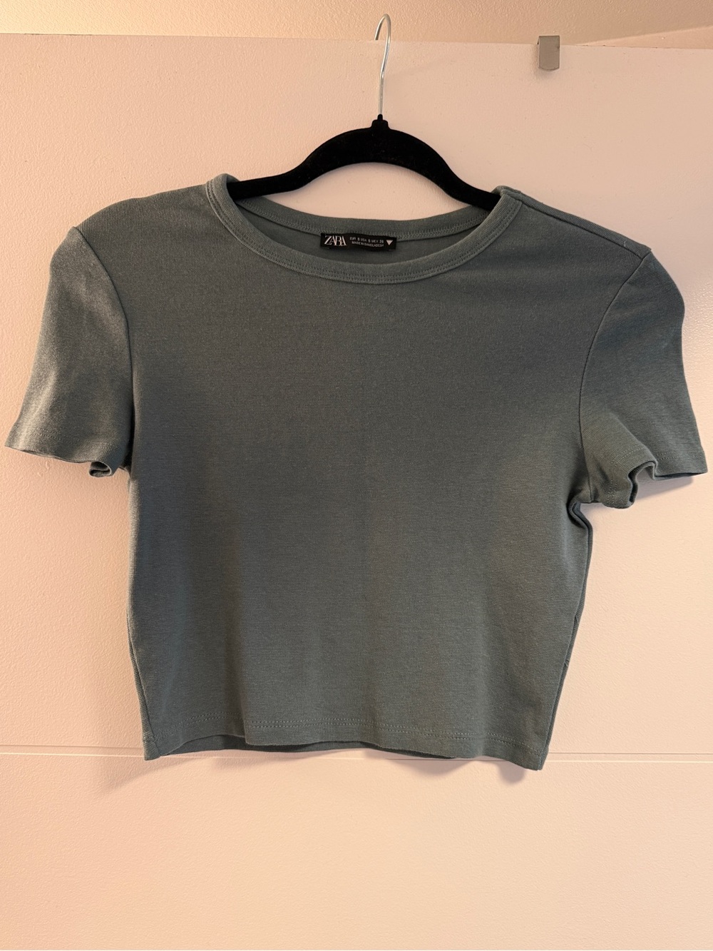 🩵 Zara Sage Green Cropped Baby Tee | Fitted Cotton T-Shirt | Size Small